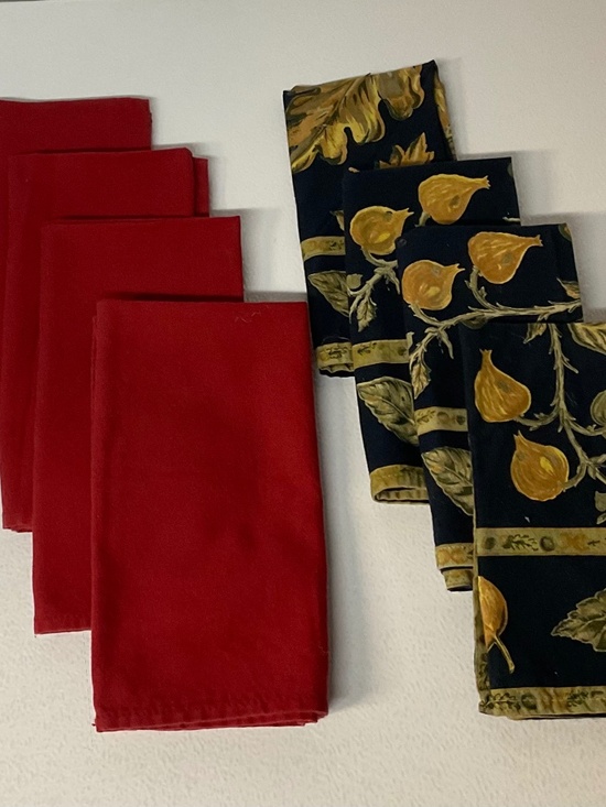 Other - 2 Sets of 4 Cloth Dinner Napkins